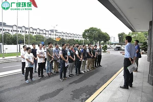 东莞环保大阵仗!十一镇街联合行动在凤岗执法,竟是为了这事~